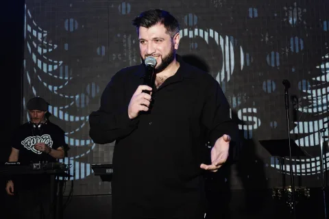 Афиша: Эльбрус Джанмирзоев во Владимире 28 апреля 2026