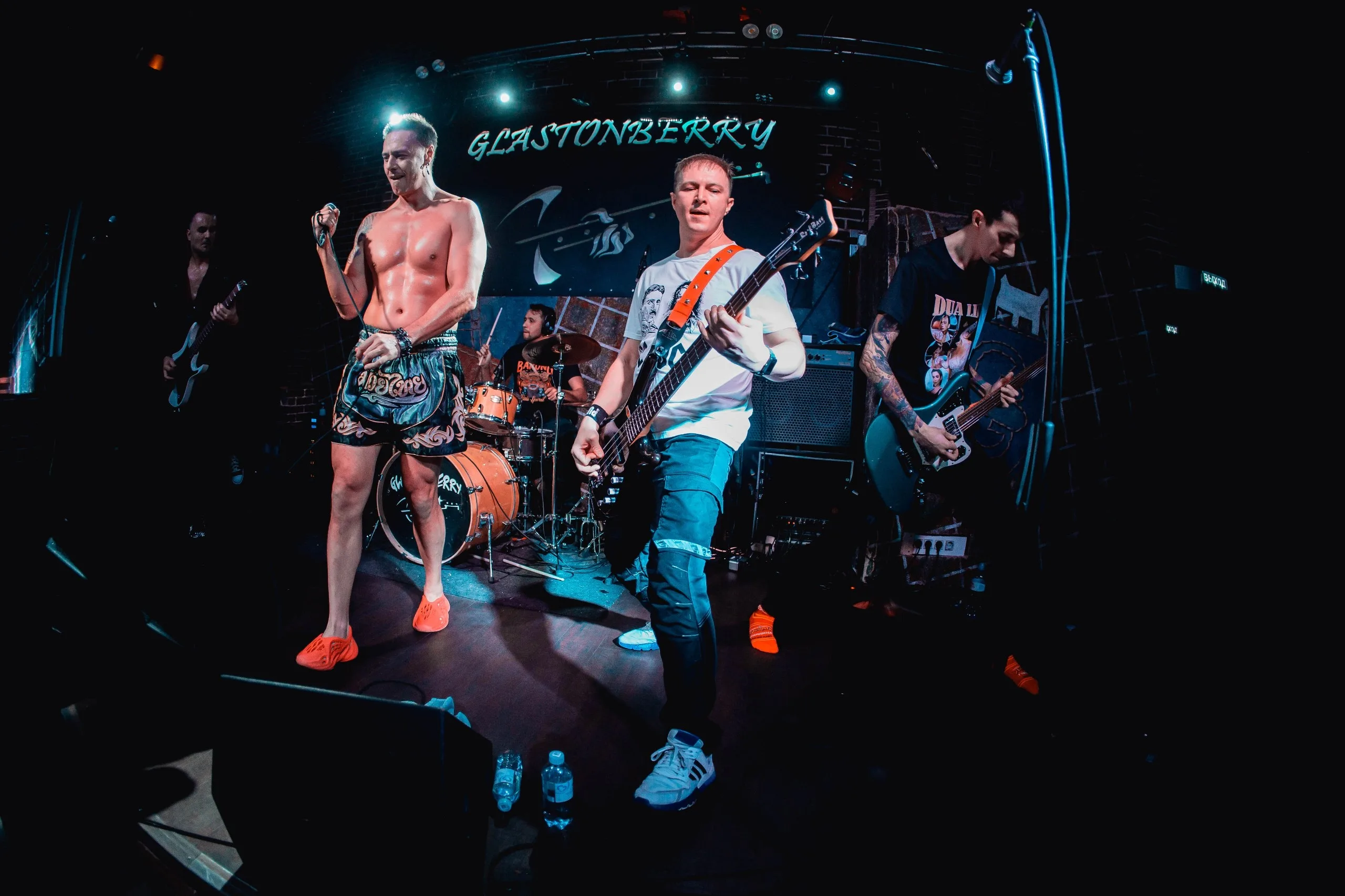 Афиша: Этодругое в Москве 4 апреля 2026