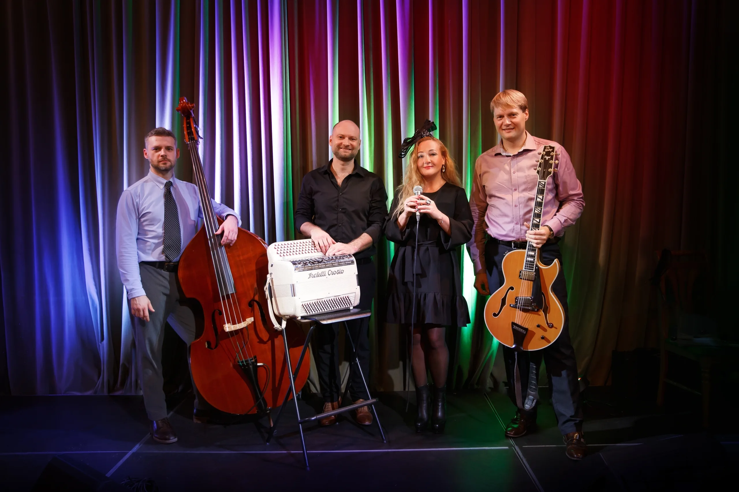 Афиша: Французские шлягеры с Катрин Лорио, Сергеем Петровым и ансамблем Chanson Defile в Санкте-Петербург 12 апреля 2026