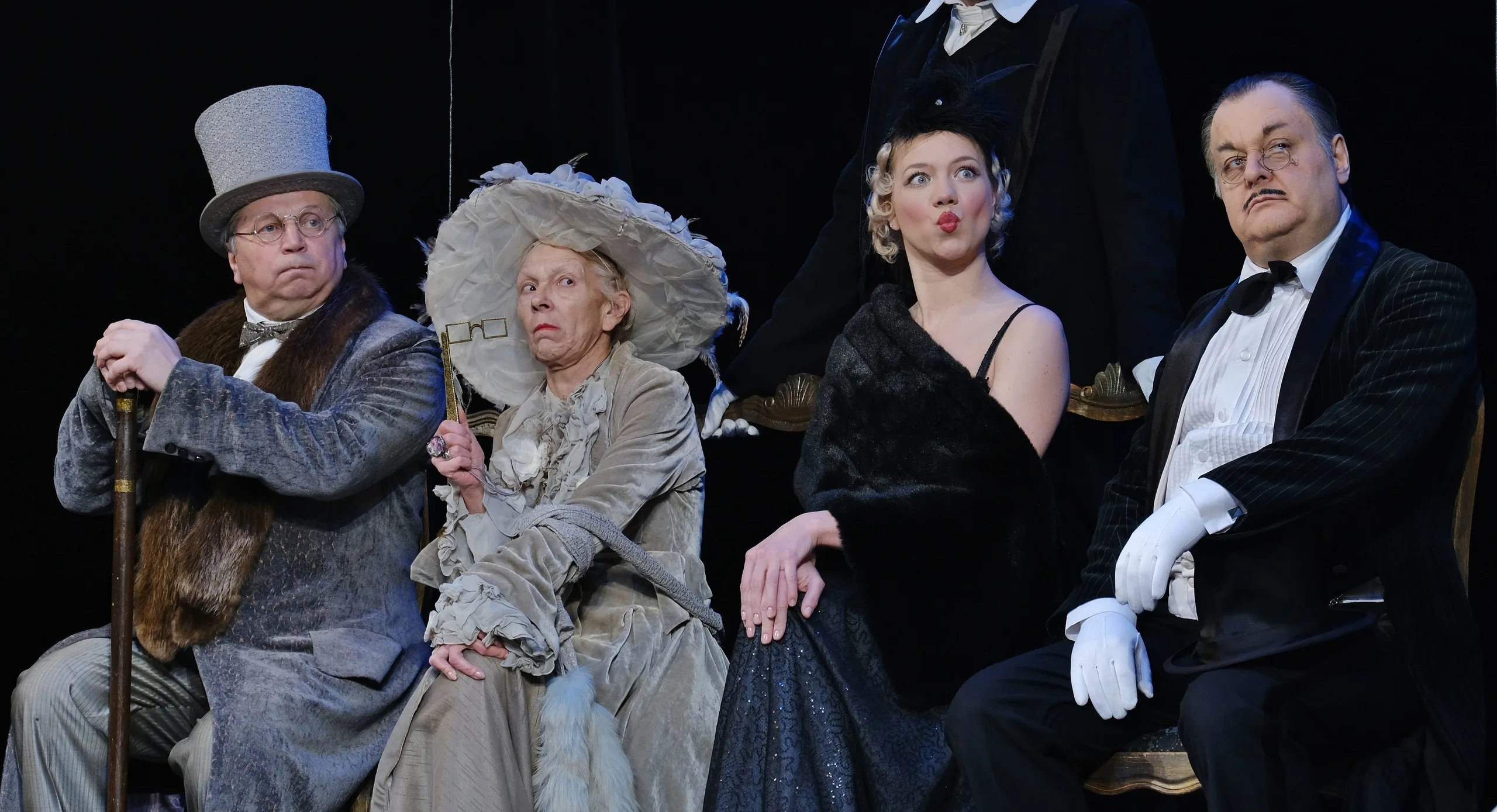 Афиша: Голодранцы и аристократы в Санкт-Петербурге 18 апреля 2026