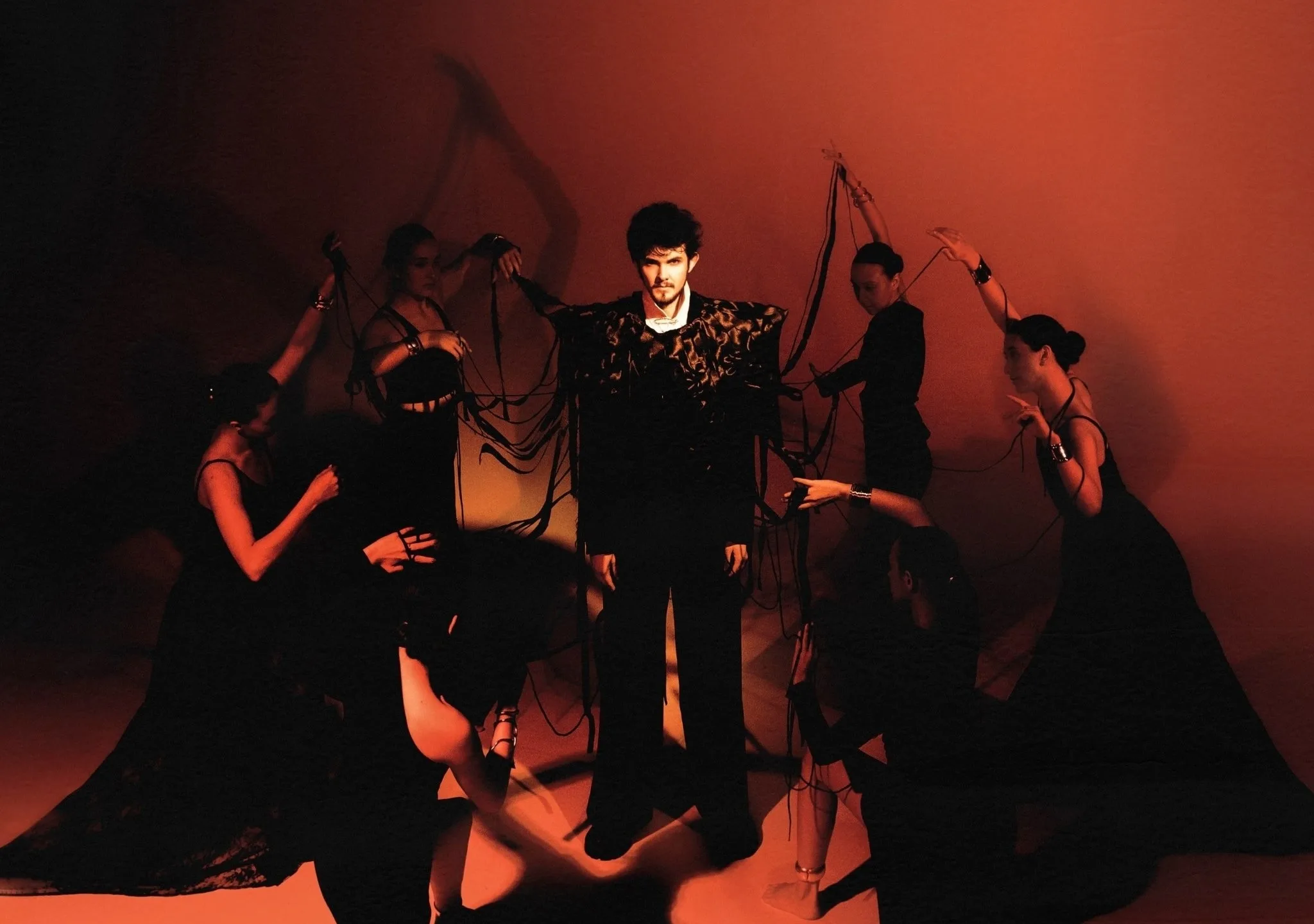 Афиша: Grad!ent в Екатеринбурге 17 апреля 2026