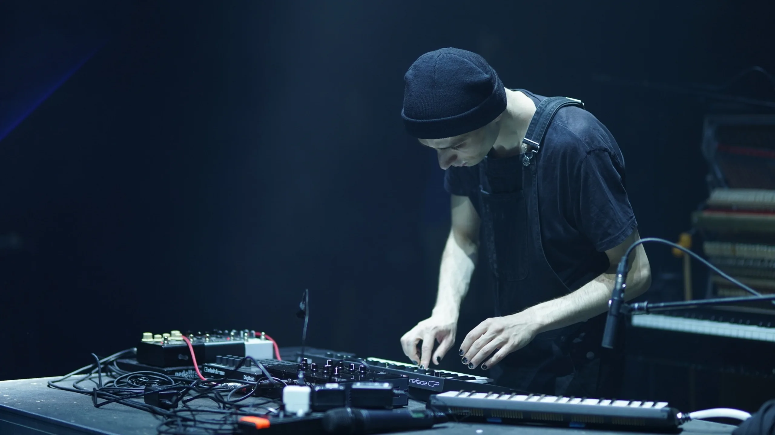 Афиша: ИНО. Аудитория. Внутри звука: глубокое слушание как опыт личной встречи и диалога в Санкте-Петербург 3 апреля 2026