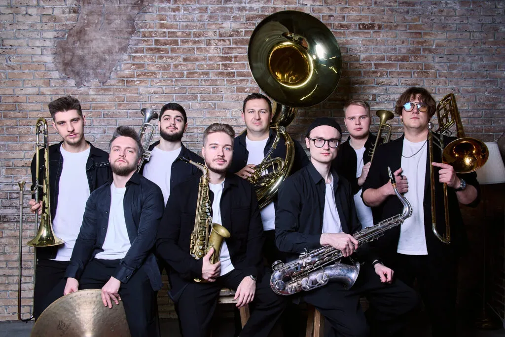 Афиша: Iron Lips Brass Band в Москве 29 апреля 2026