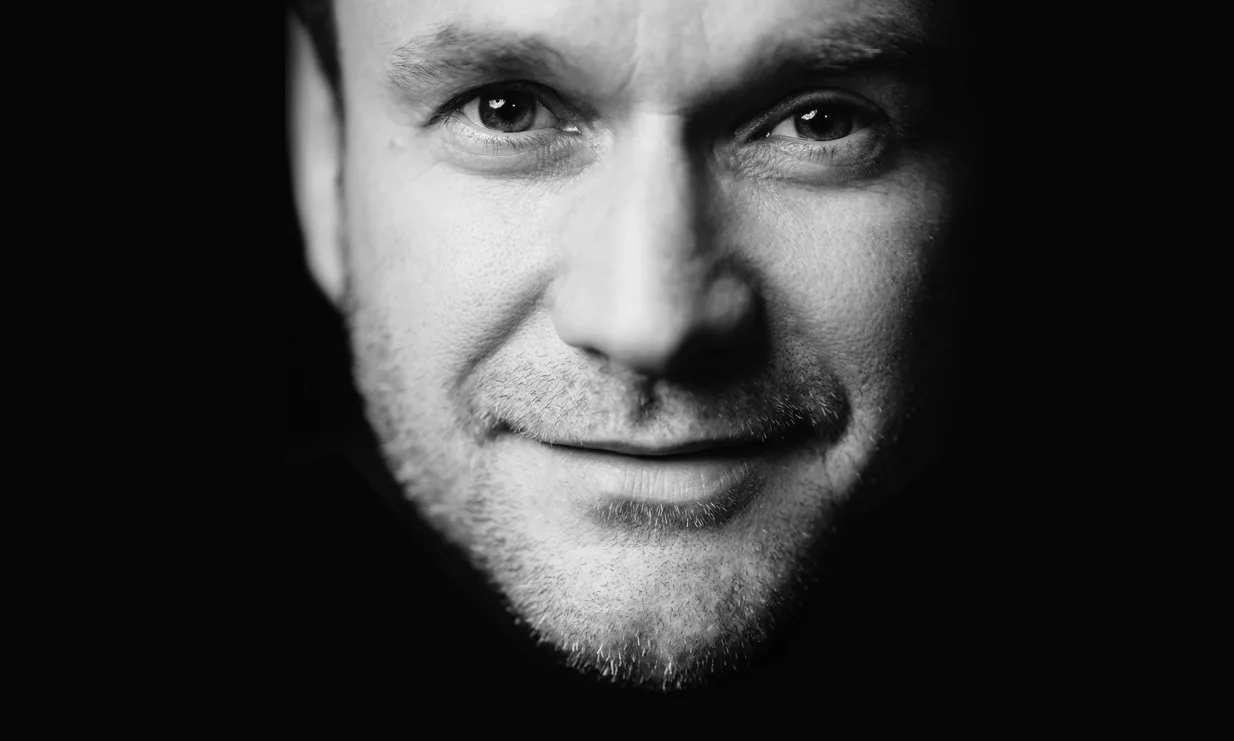 Афиша: Истории из чемодана в Санкте-Петербург 9 апреля 2026