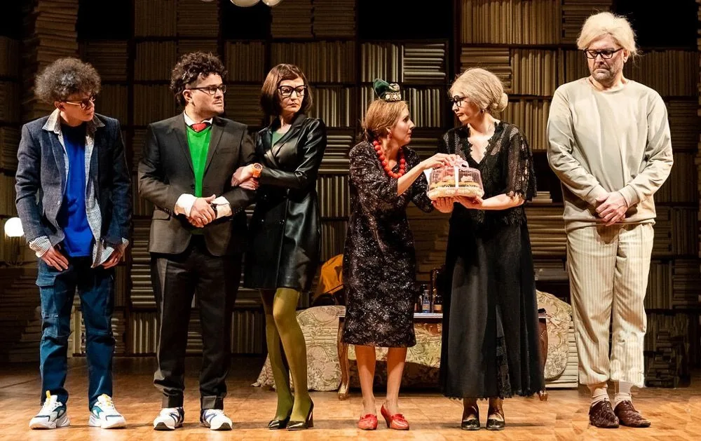 Афиша: Көзге кайтаваз / Осенний отголосок в Казани 5 апреля 2026