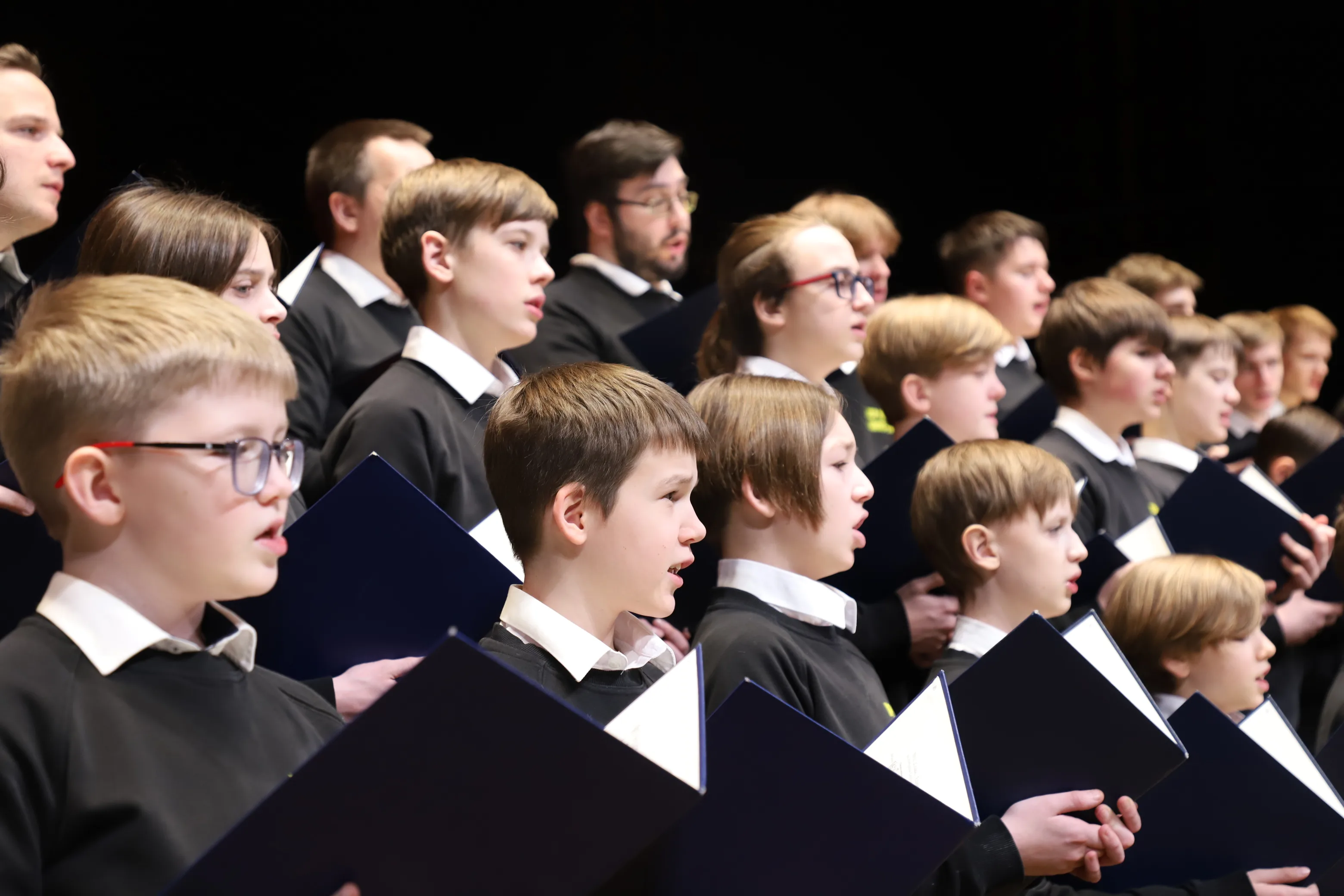 Афиша: Хор мальчиков Санкт-Петербурга в Архангельске 15 апреля 2026