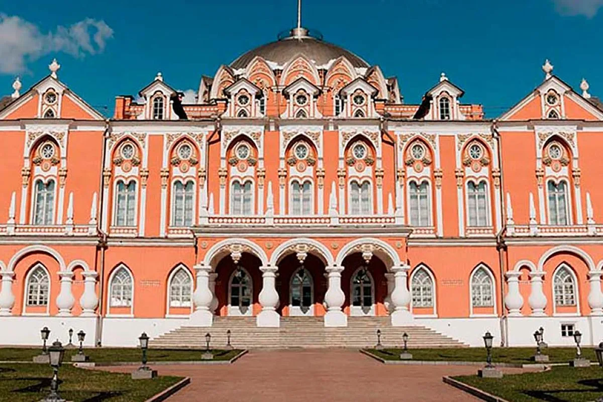 Афиша: Концерт при свечах. Времена года и другие шедевры в Москве 4 апреля 2026