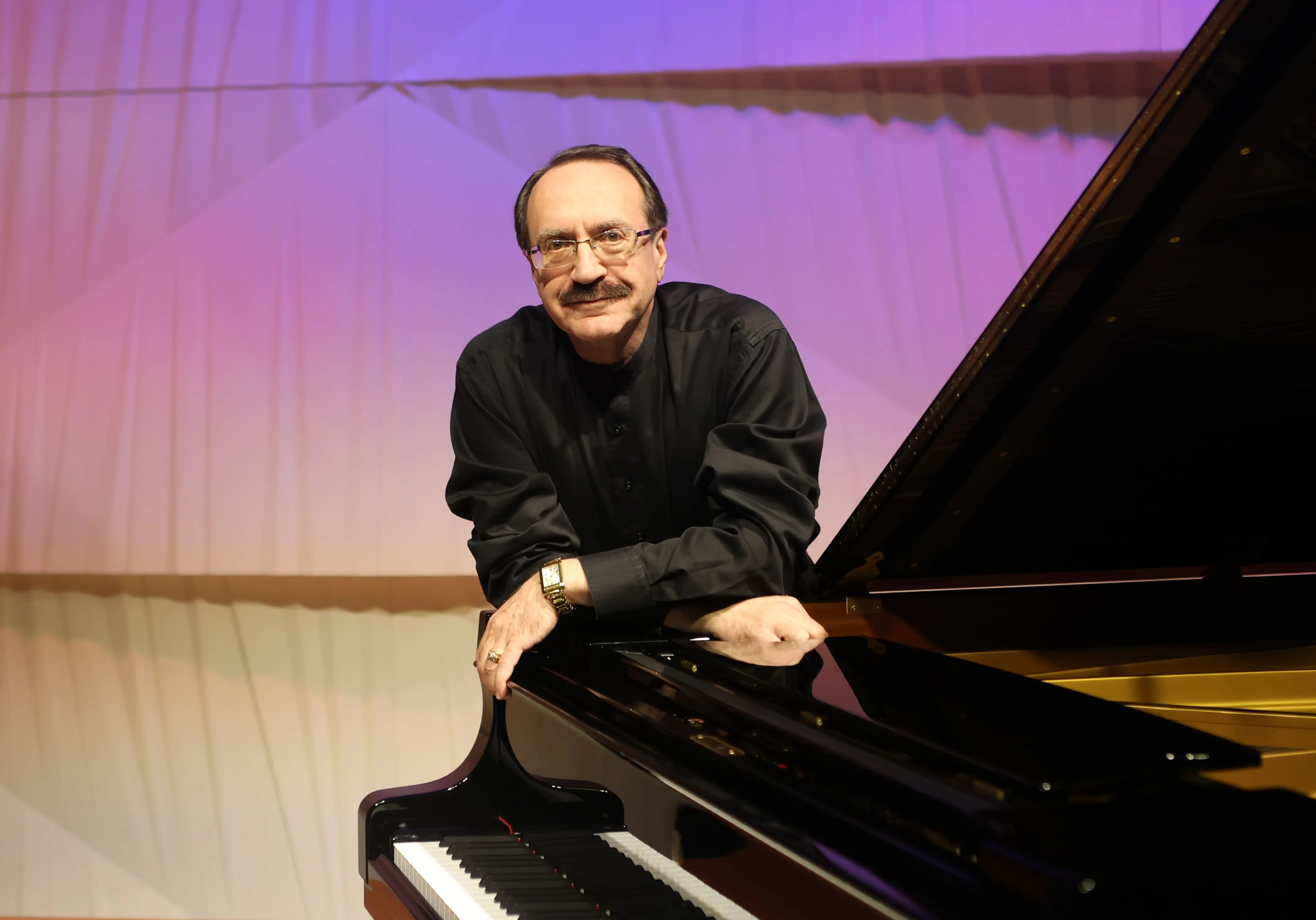 Афиша: Крамер, Гроховский, ГКО. К 270-летию Моцарта в Москве 14 апреля 2026