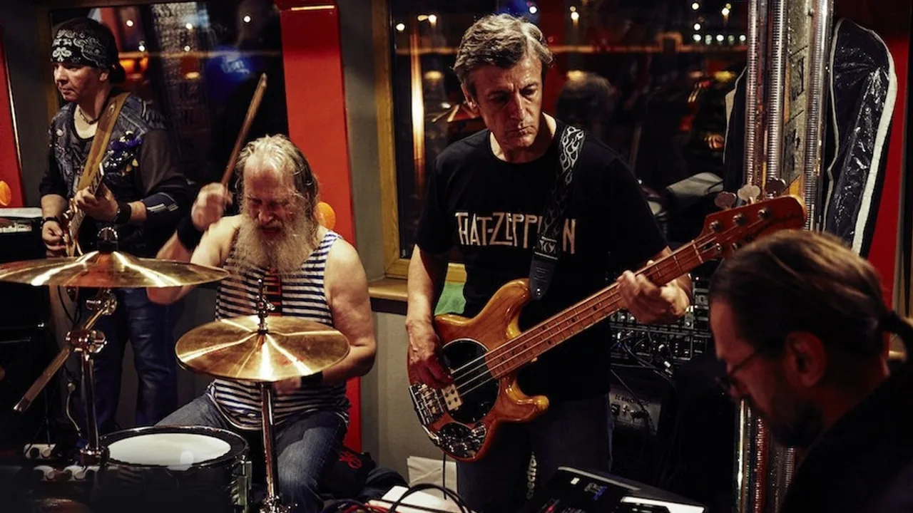 Афиша: Led Zeppelin Tribute. Прогулка по Неве с выходом в залив в Санкт-Петербурге 18 апреля 2026
