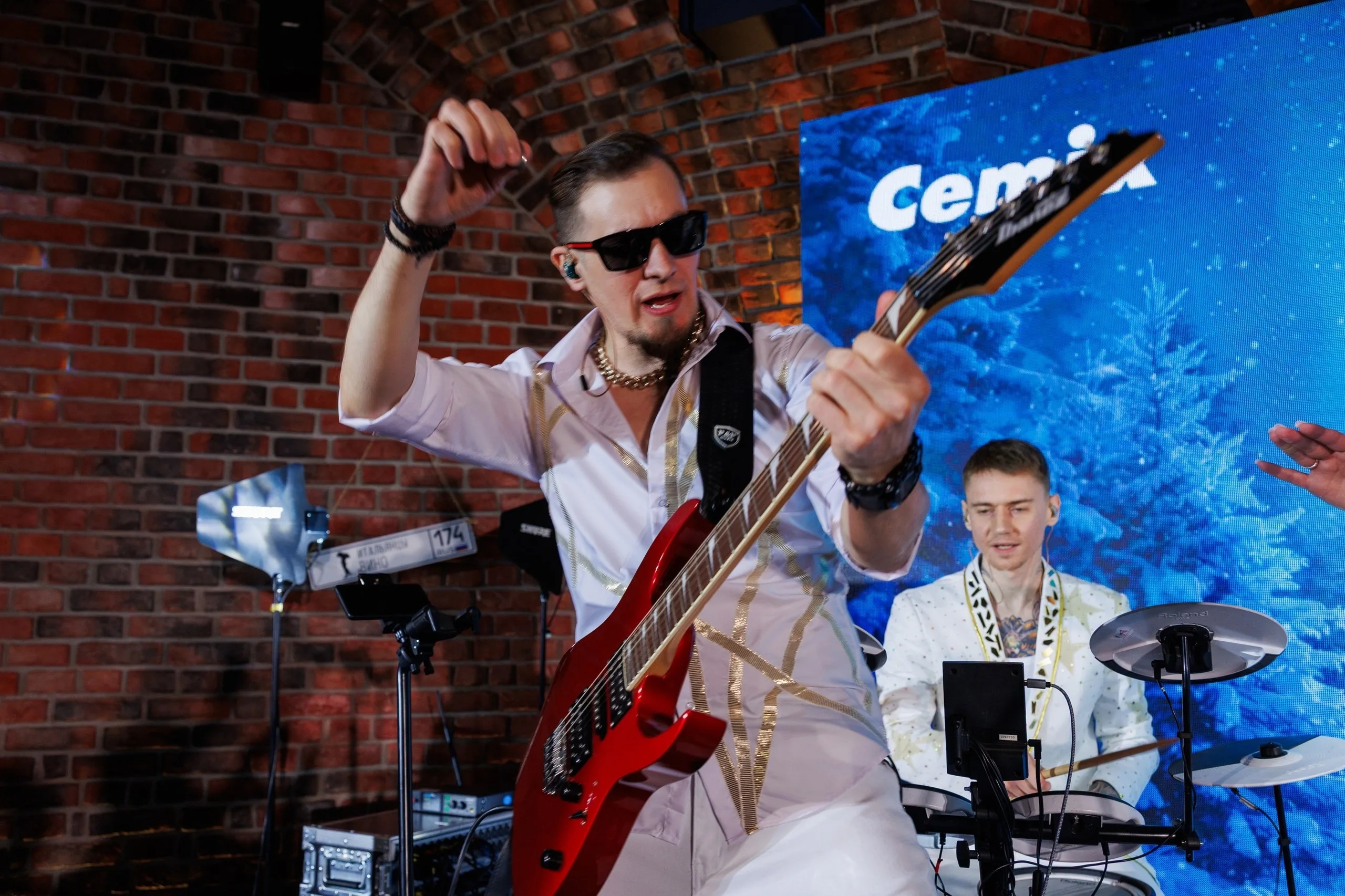 Афиша: Ленинград. Трибьют Рэд Хэд Бэнд в Челябинске 9 апреля 2026