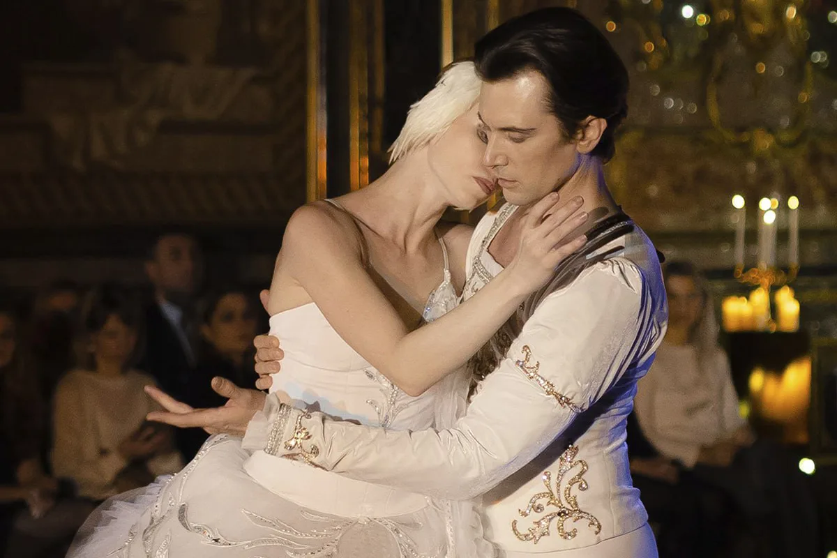 Афиша: Магия свечей. Балетные шедевры Чайковского: Щелкунчик, Лебединое озеро, Спящая красавица в Санкт-Петербурге 5 апреля 2026