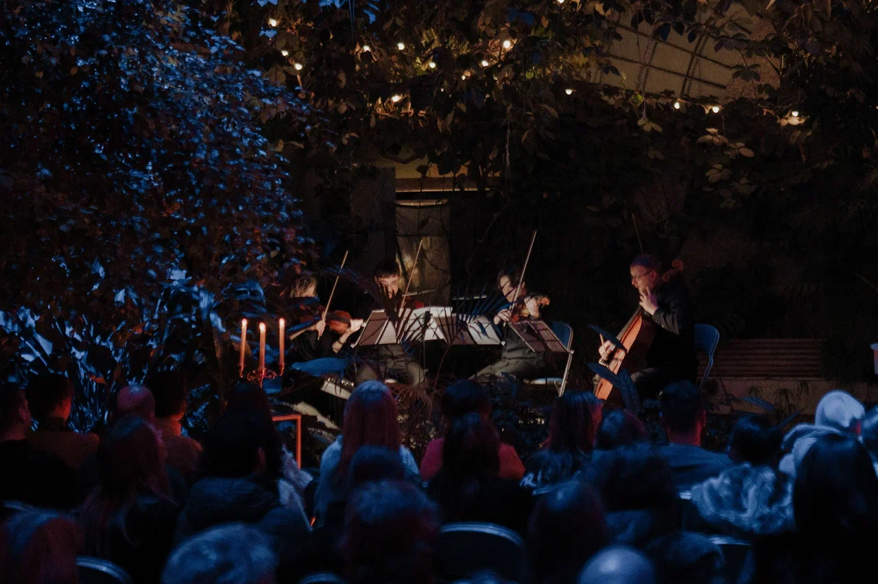 Афиша: Магия свечей. Людовико Эйнауди. Шедевры неоклассики в Санкт-Петербурге 26 апреля 2026