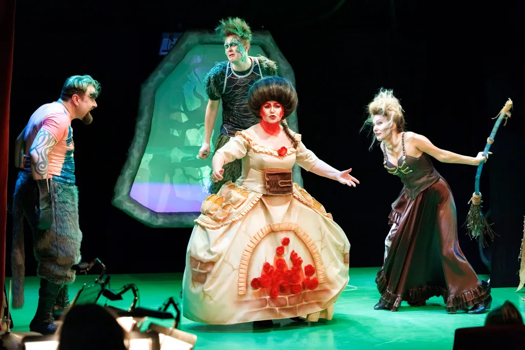 Афиша: Маша и Витя против «Диких гитар» в Москве 11 апреля 2026