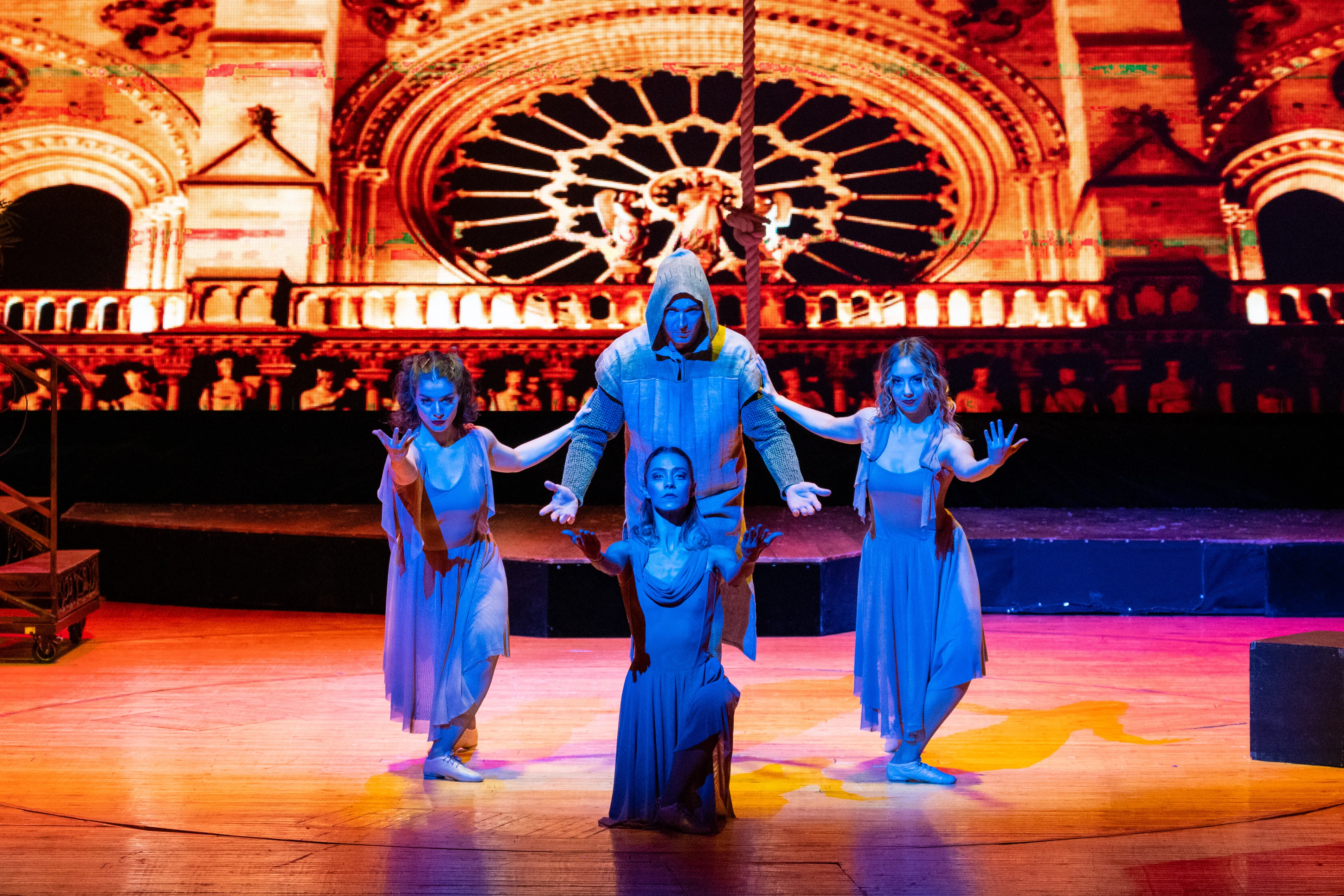 Афиша: Мюзикл на чердаке в Москве 12 апреля 2026