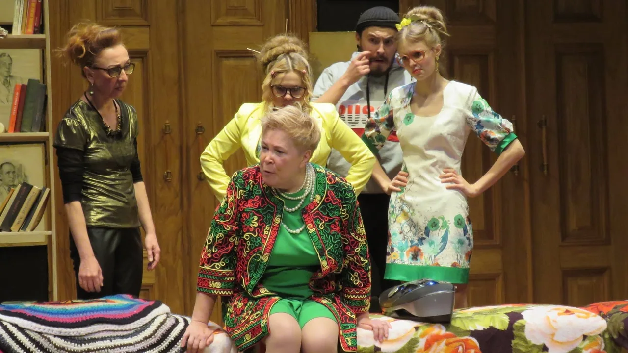 Афиша: Не включай блондинку! в Екатеринбурге 6 апреля 2026