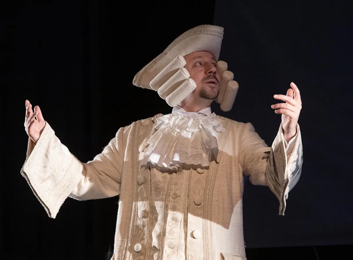 Афиша: Невероятные путешествия барона Мюнхгаузена в Екатеринбурге 17 апреля 2026