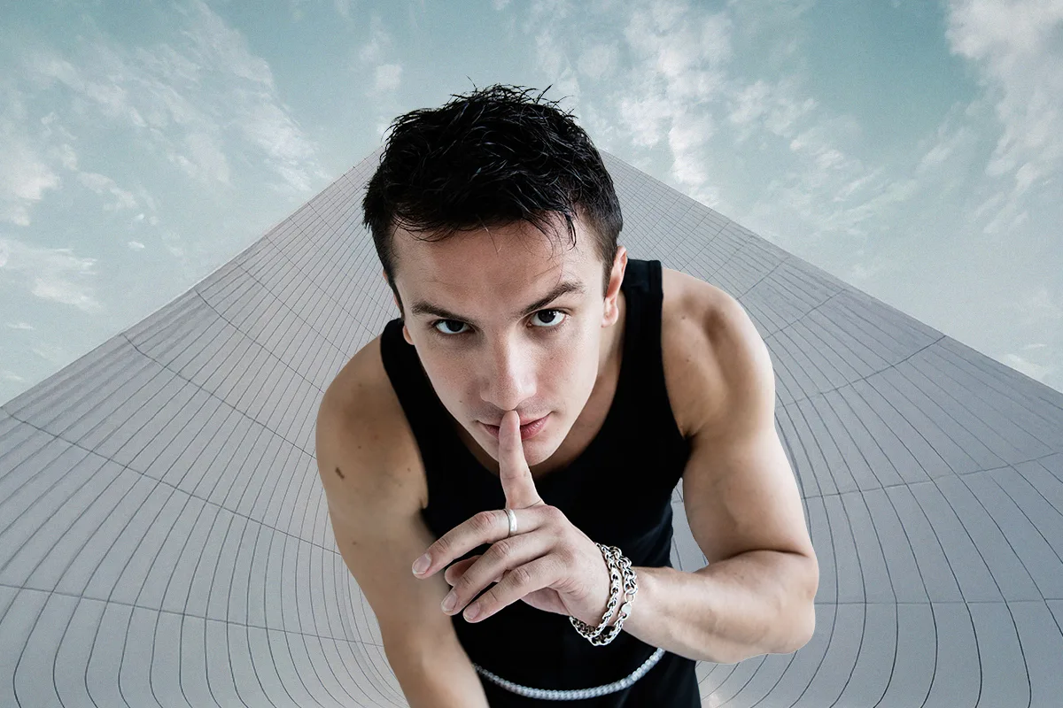 Афиша: NЮ. Юрий Николаенко в Воронеже 10 апреля 2026