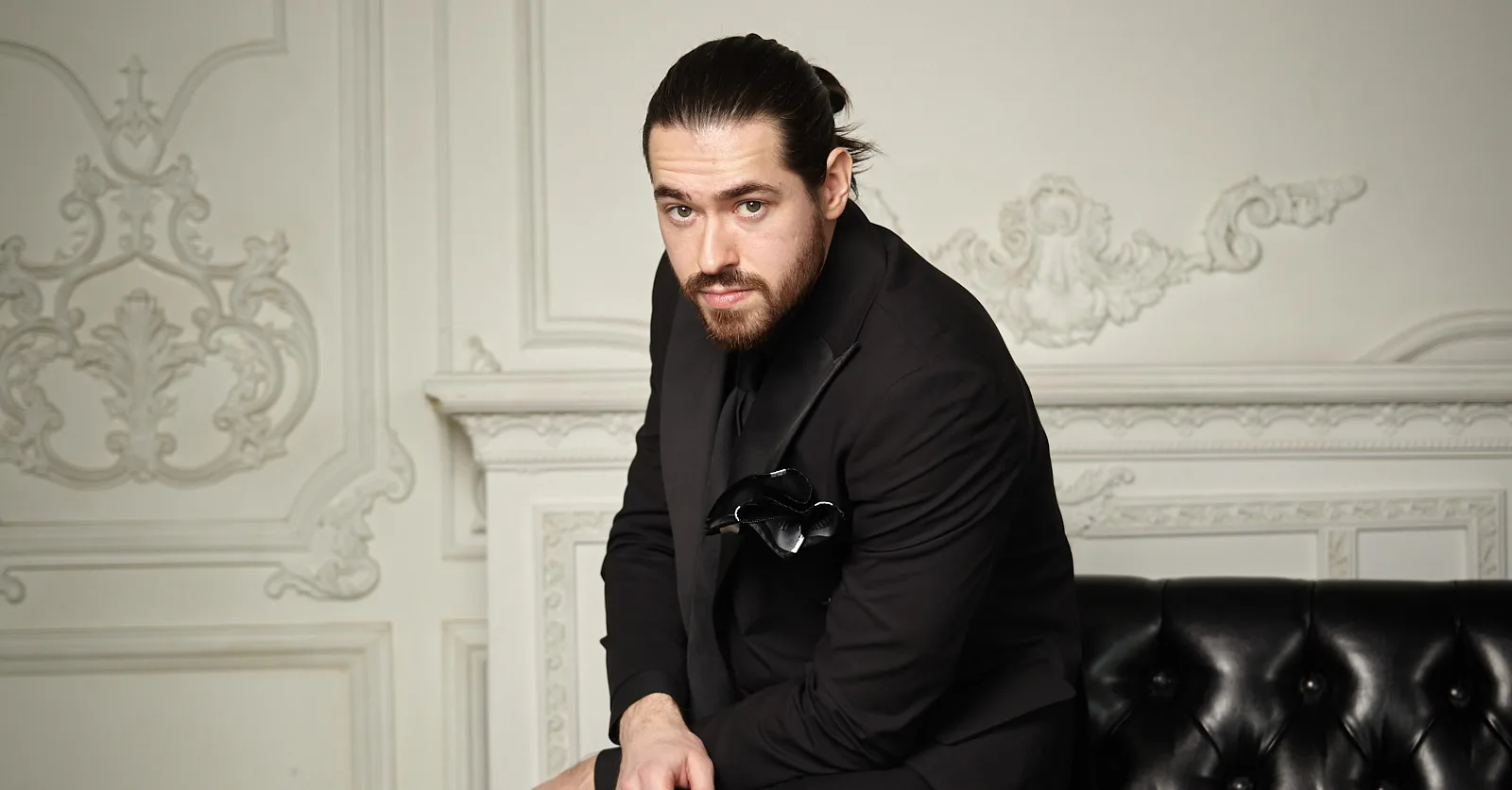 Афиша: Опера шутит. Музыкальный квартирник в Москве 1 апреля 2026