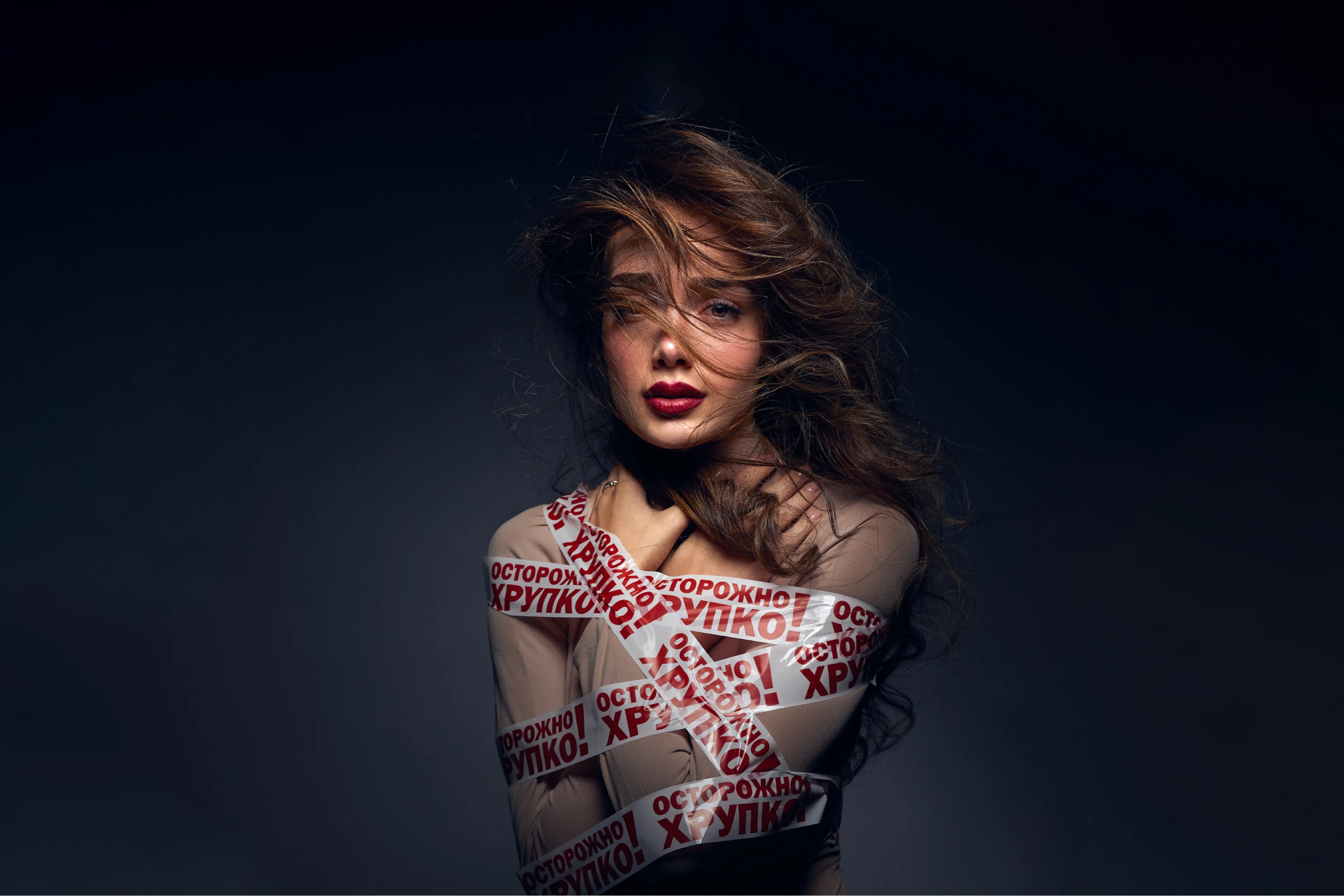 Афиша: Осторожно! Хрупко… в Санкт-Петербурге 6 апреля 2026