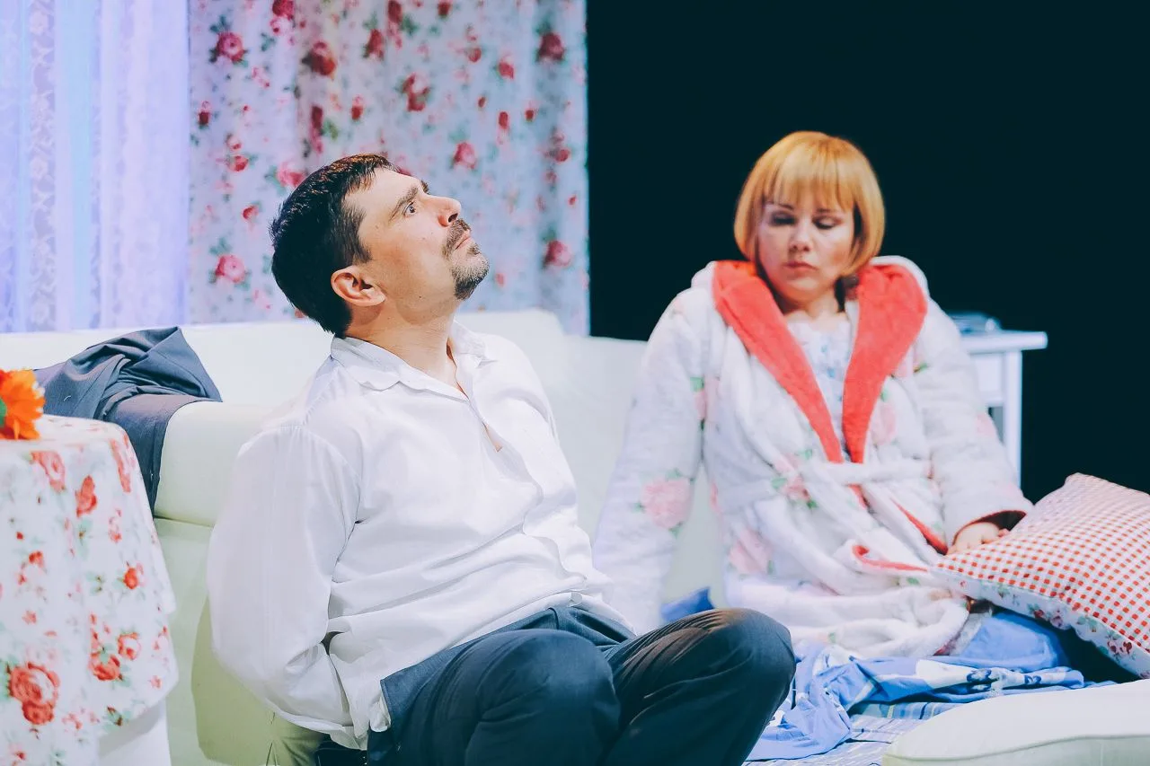 Афиша: Пришёл мужчина к женщине в Новосибирске 12 апреля 2026