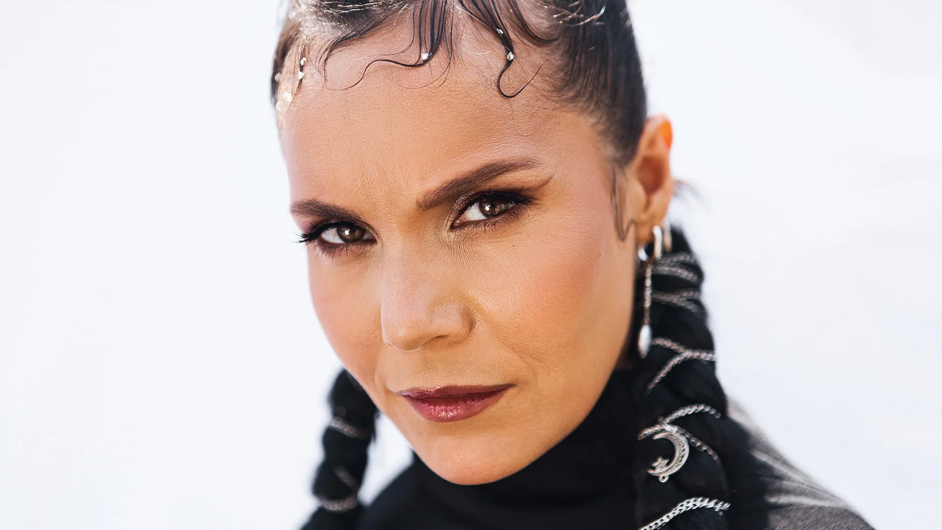 Афиша: Рави пишет в Владивостоке 23 апреля 2026