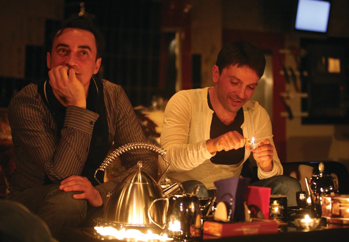 Афиша: Разговоры мужчин среднего возраста о женщинах, кино и алюминиевых вилках в Москве 25 апреля 2026