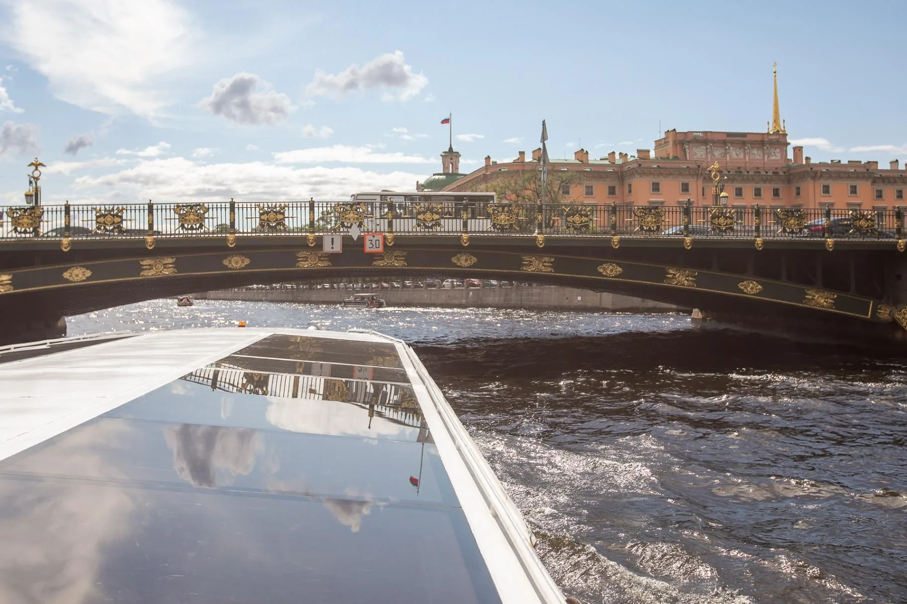 Афиша: Реки и каналы — Санкт-Петербург с воды в Санкте-Петербург 17 апреля 2026