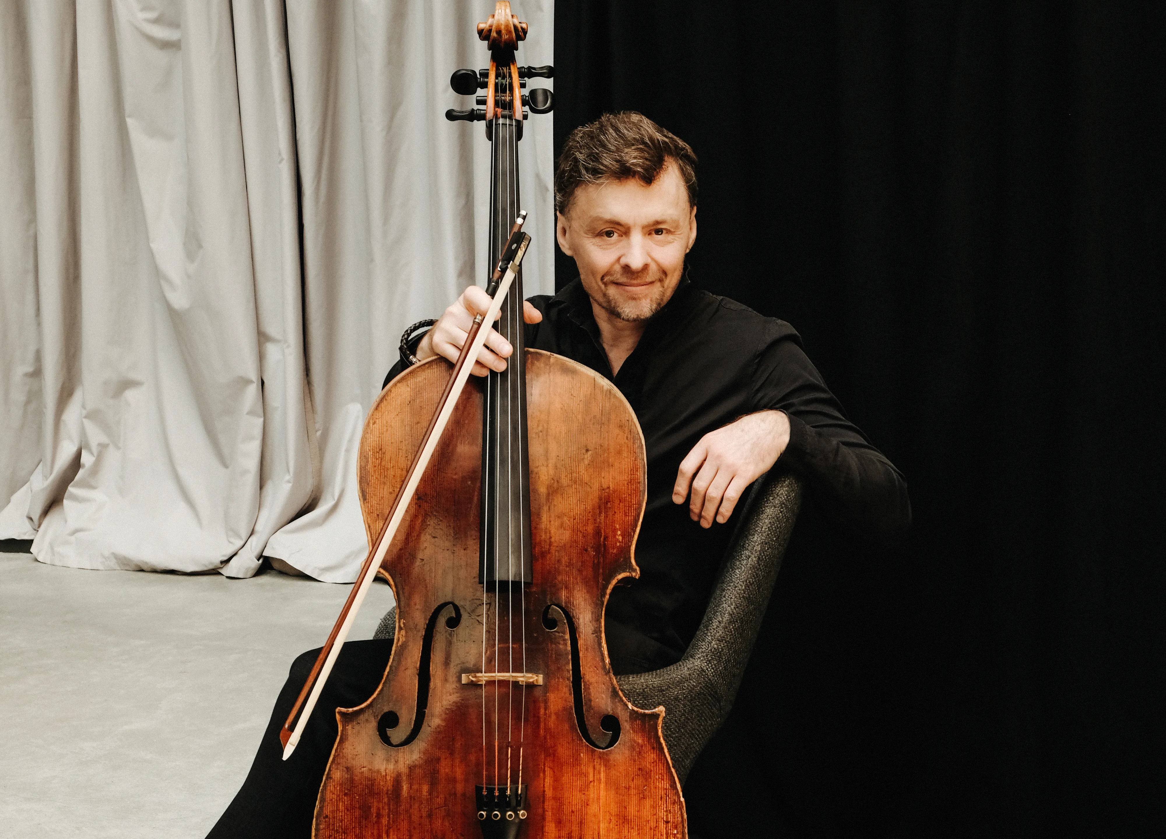 Афиша: Рустам Комачков в Москве 15 апреля 2026