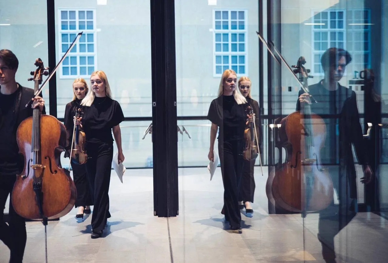 Афиша: Simple Music Ensemble. Поп-хиты в Санкт-Петербурге 5 апреля 2026