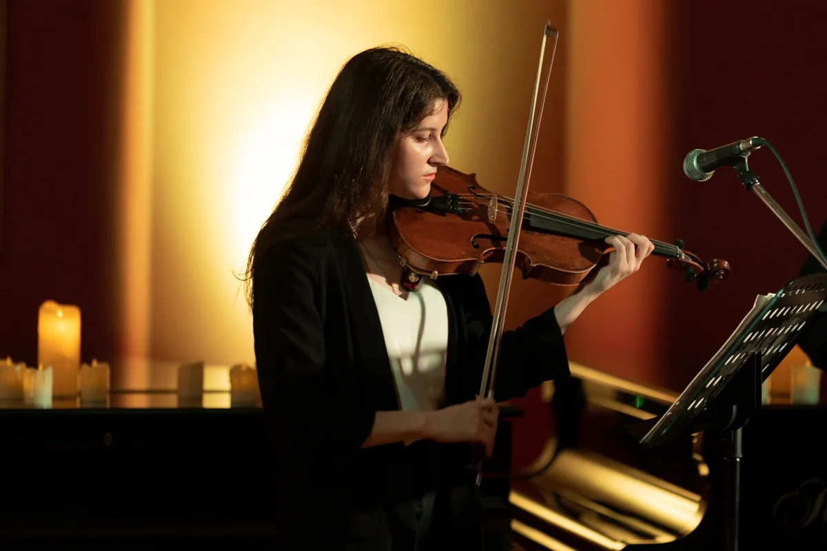 Афиша: Скрипка Паганини при свечах в Москве 1 апреля 2026