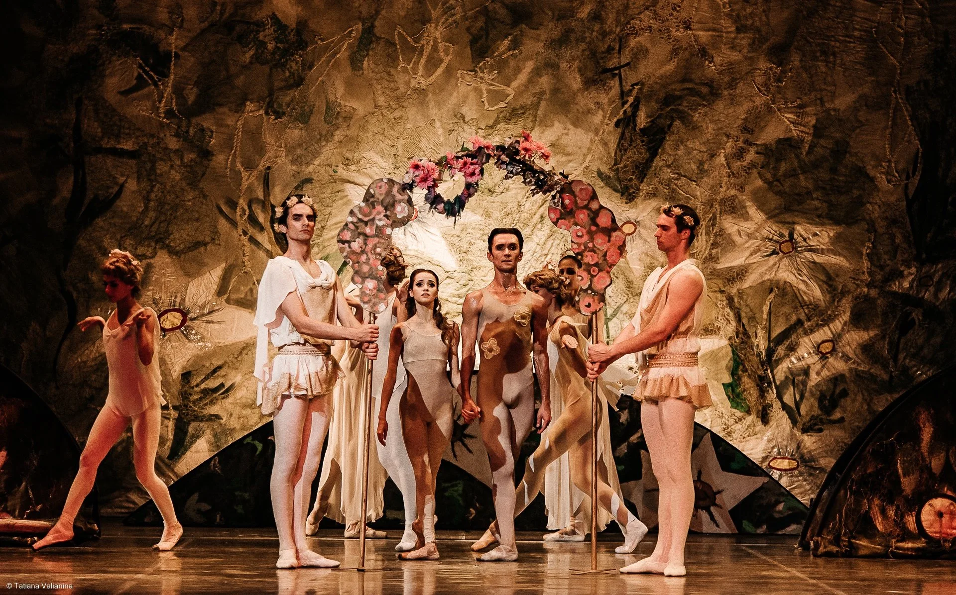 Афиша: Сотворение мира в Москве 23 апреля 2026