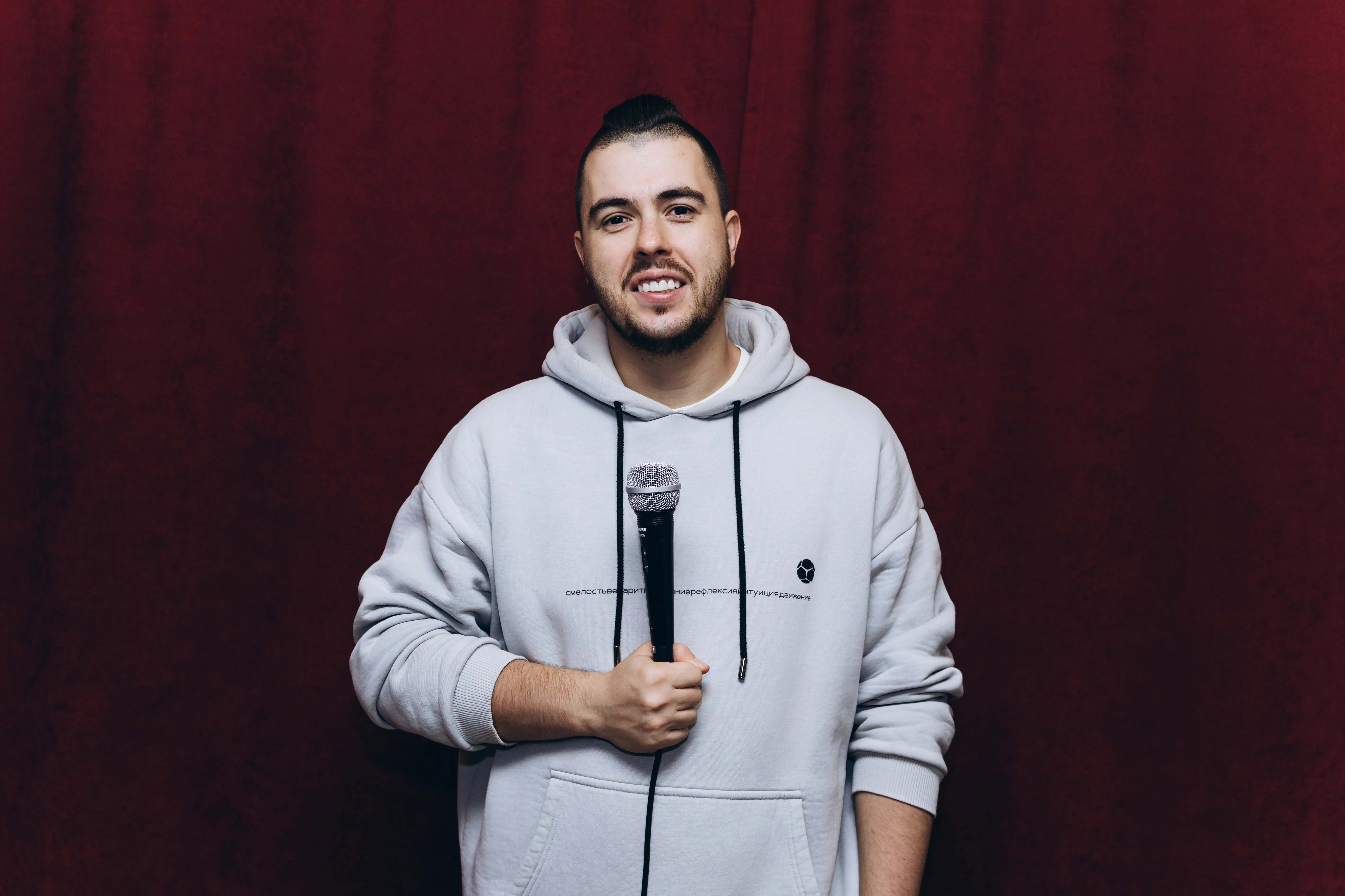 Афиша: Стендап шоу Антона Невского в Ульяновске 19 апреля 2026