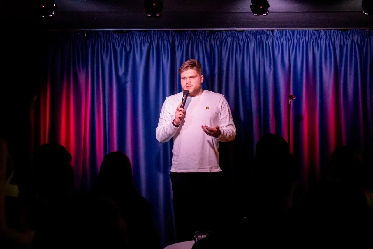 Афиша: Субботний Stand-up в Ростове-на-Дону 25 апреля 2026