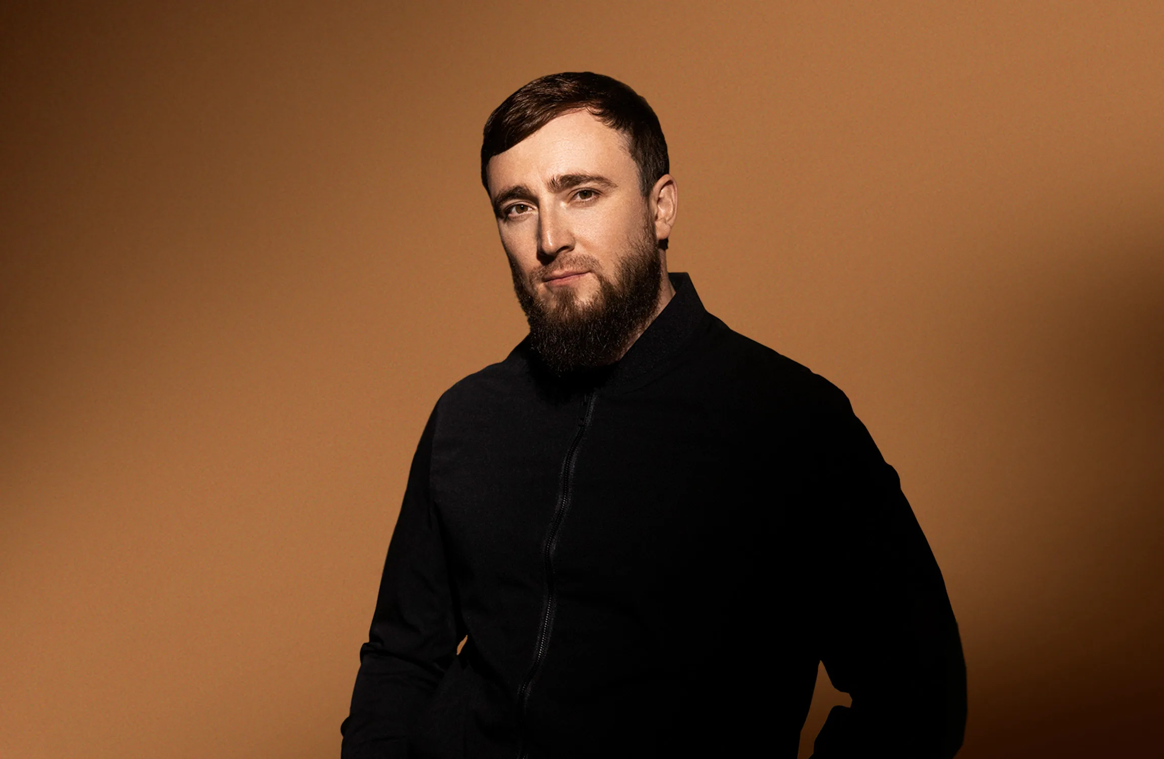 Афиша: Султан Лагучев в Санкт-Петербурге 24 апреля 2026