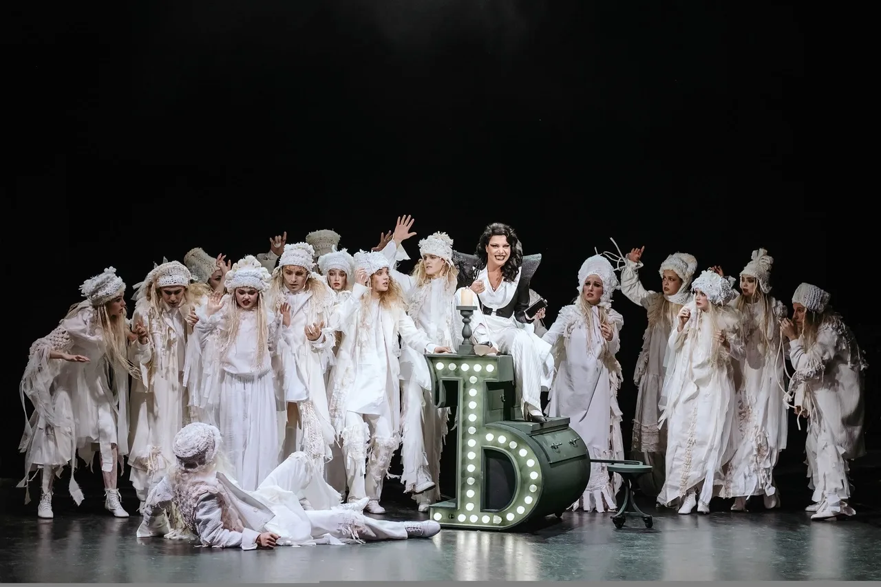 Афиша: Свадьба Кречинского в Москве 10 апреля 2026