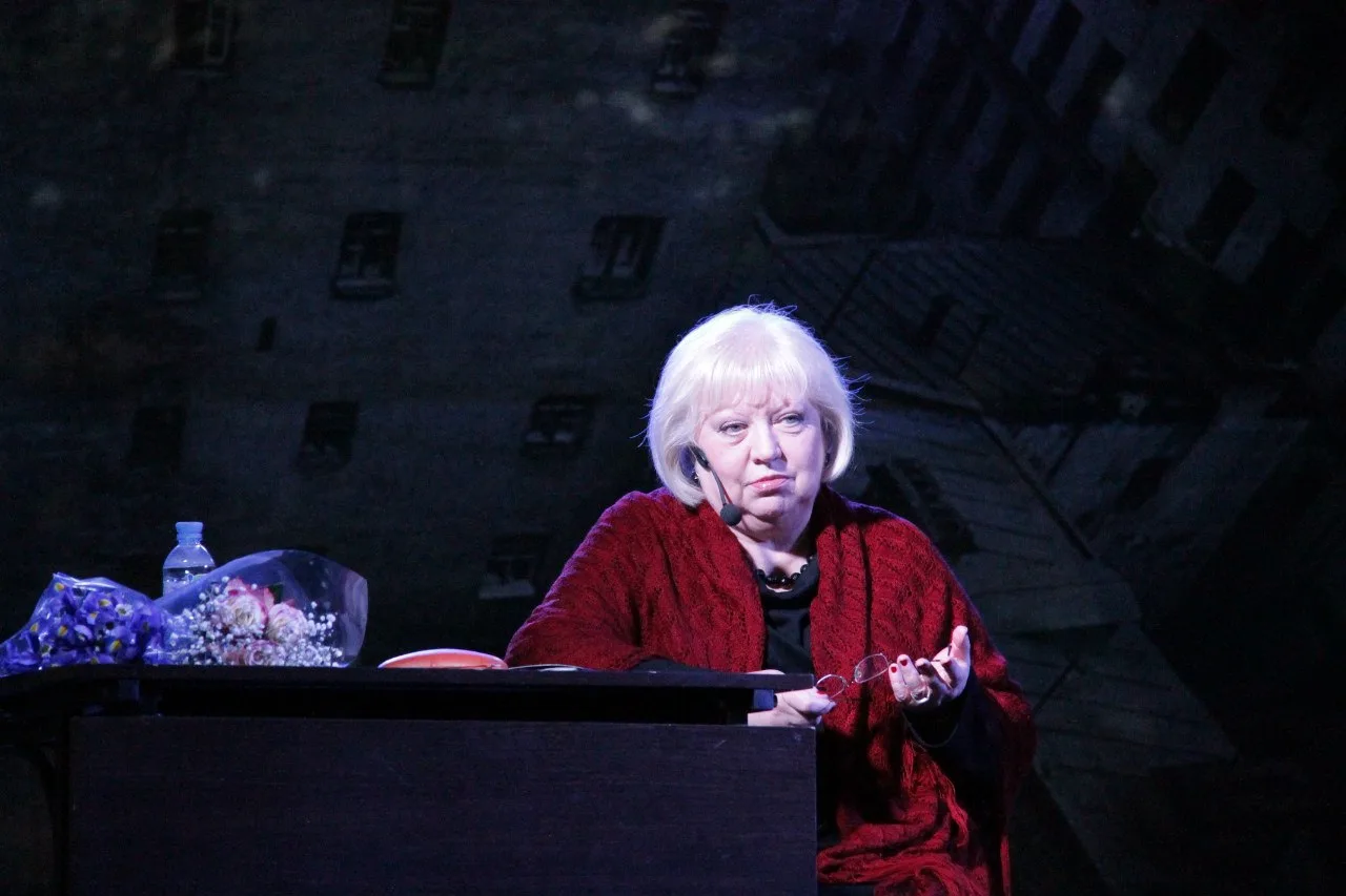 Афиша: Светлана Крючкова. Не стараясь угодить. К 100-летию Булата Окуджавы в Санкт-Петербурге 3 апреля 2026