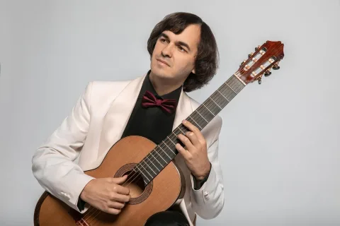 Афиша: Танго и джаз для виолончели и гитары в Москве 28 апреля 2026