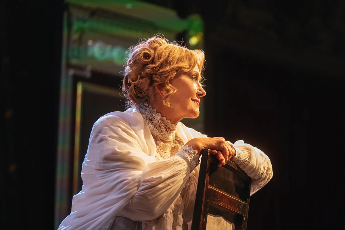 Афиша: Толстого нет в Москве 16 апреля 2026