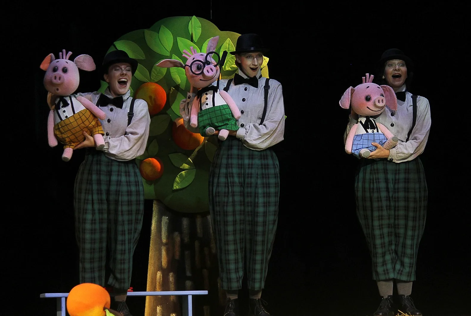 Афиша: Три поросёнка в Санкт-Петербурге 4 апреля 2026