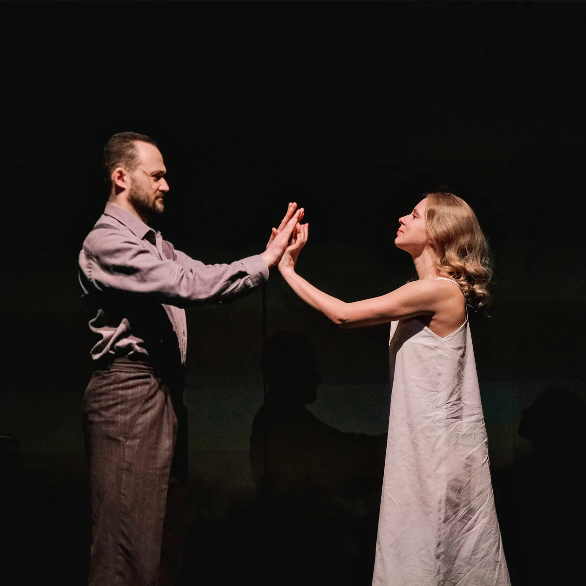 Афиша: Триумфальная арка в Новосибирске 15 апреля 2026