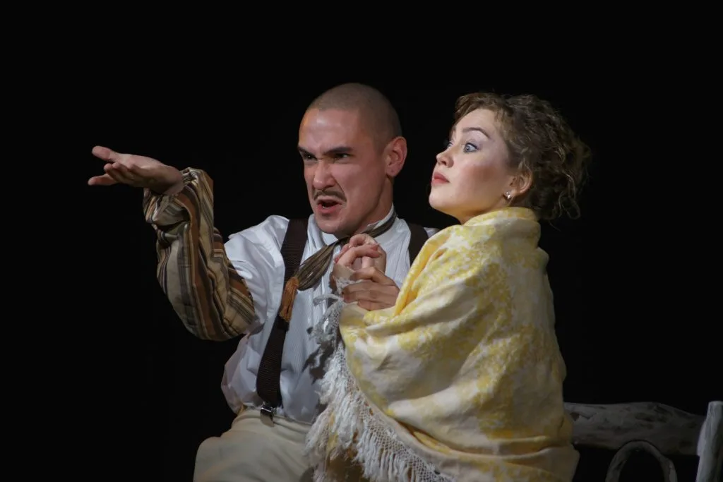 Афиша: Удивительно счастливые люди в Санкт-Петербурге 3 апреля 2026