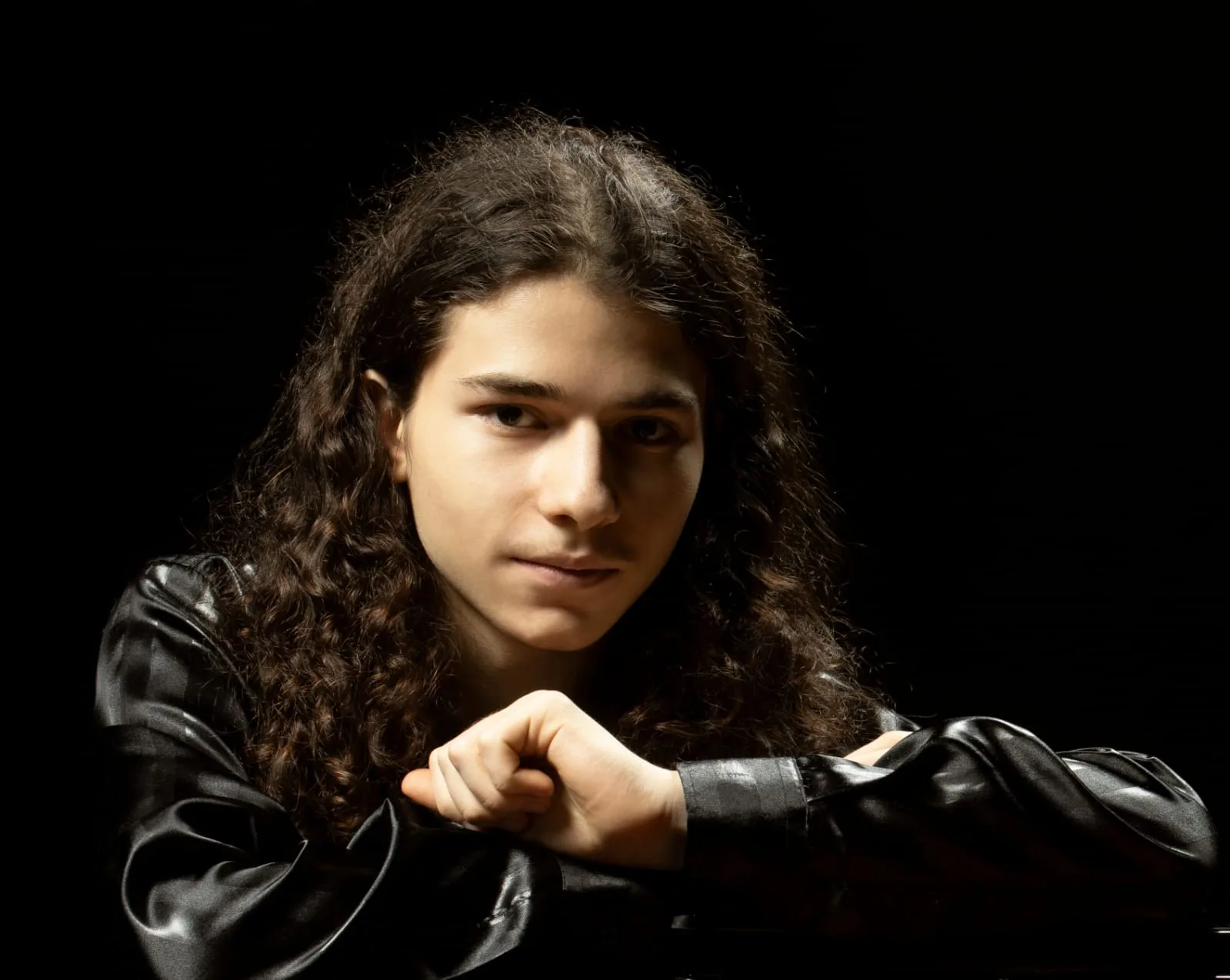 Афиша: Великий Шопен при свечах. Иван Чепкин в Москве 4 апреля 2026