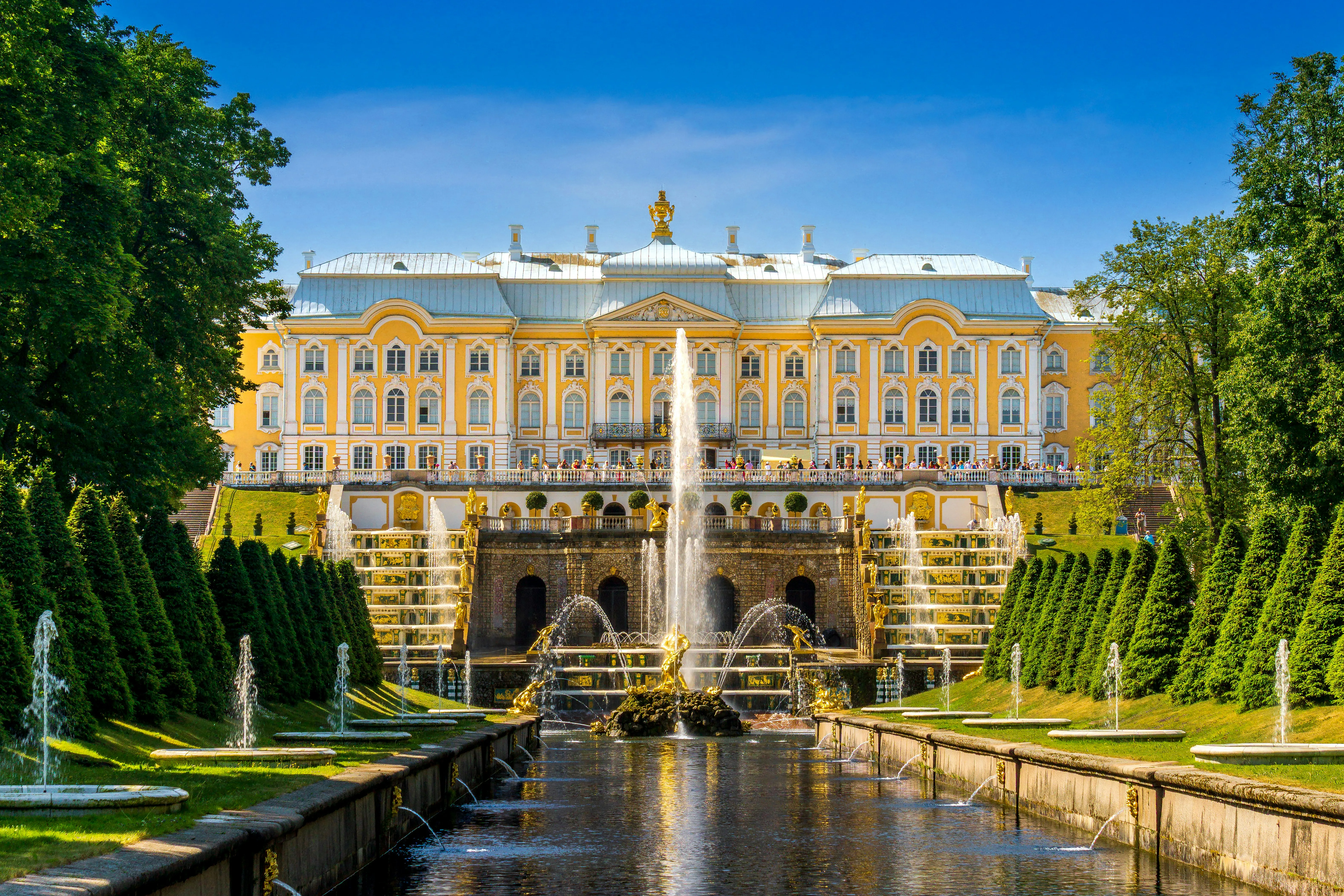 Афиша: Великолепный Петергоф: Большой дворец, Малый дворец, парк, фонтаны в Санкт-Петербурге 1 апреля 2026