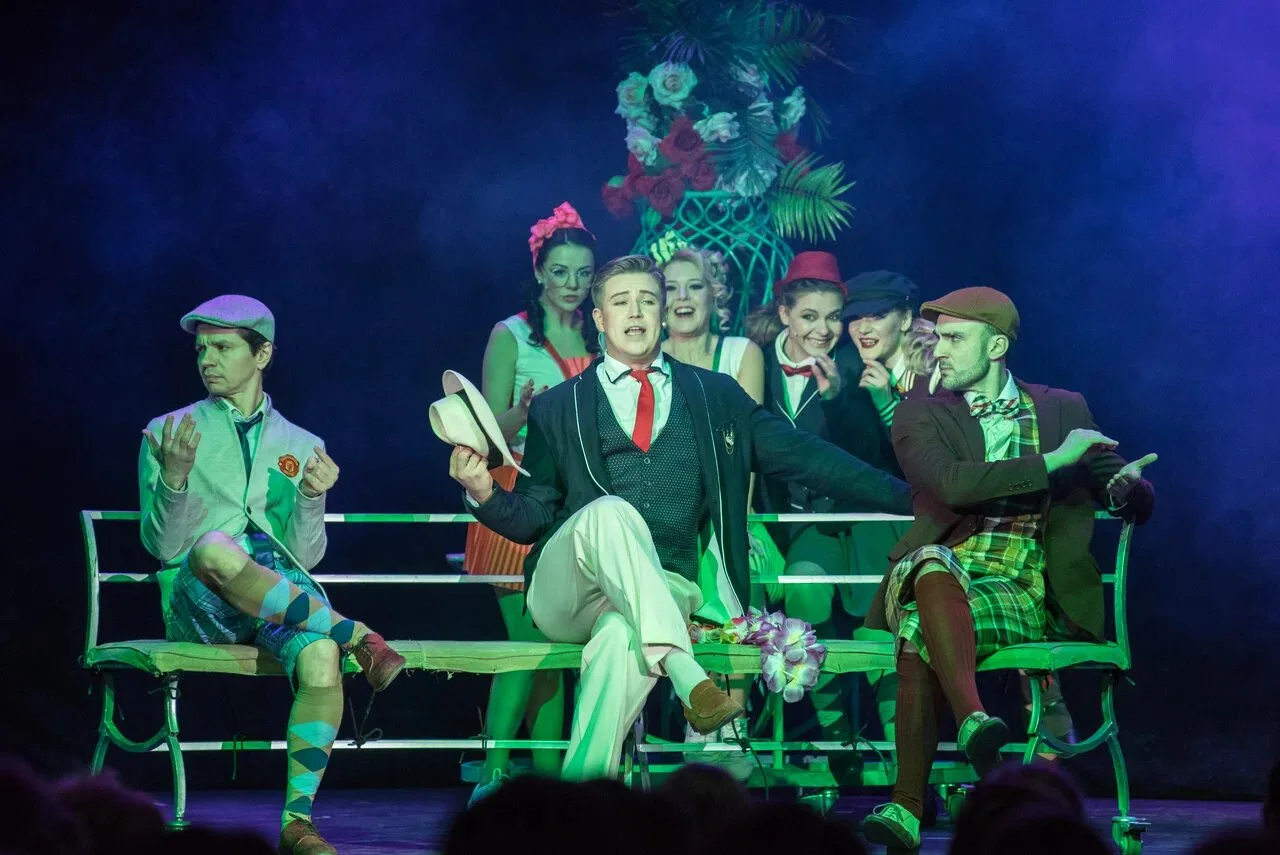 Афиша: Здравствуйте, я ваша тётя! в Москве 18 апреля 2026