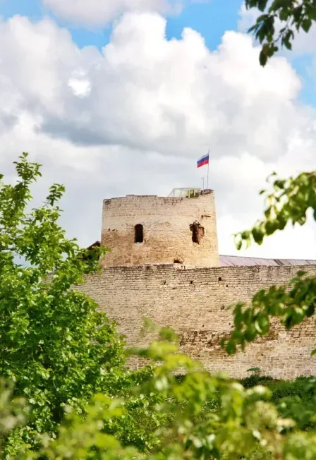 Афиша: Древние крепости и храмы: Псков – Изборск – Печоры в Санкт-Петербурге 8 августа 2026