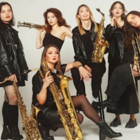 Афиша: Мировые рок-хиты на саксофонах: Sirenes Saxophone Ensemble в Москве 22 августа 2026