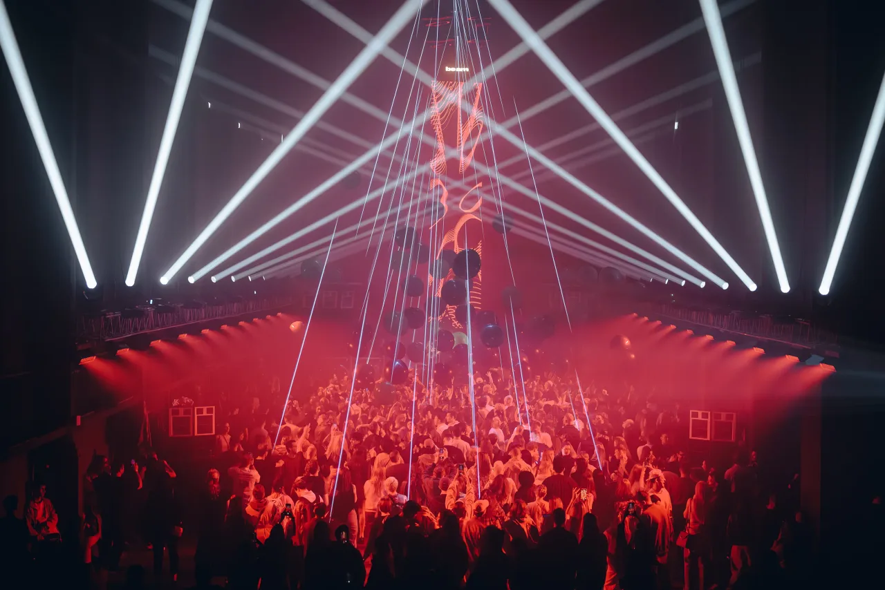Афиша: Пари Рейв. Ночная программа в Нижнем Новгороде 1 августа 2026