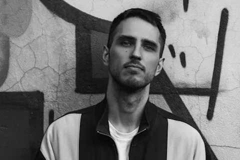 Афиша: Эльдар Гусейнов. Проверочный стендап концерт в Москве 11 июля 2026