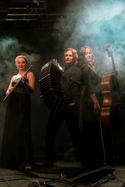 Афиша: Hoffmann Trio. Сияние чистого разума в Калининграде 18 июля 2026
