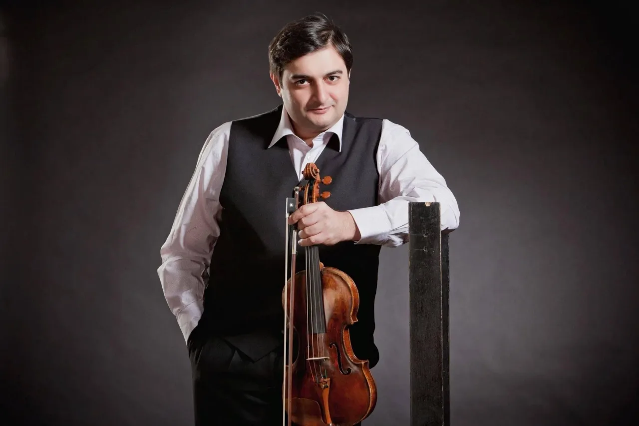 Афиша: Классика в Кусково. Скрипка виртуоза. Граф Муржа в Москве 16 июля 2026